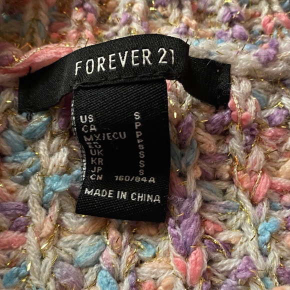 🎶Beautiful Crochet Semi-cropped Sweater - Picture 9 of 9